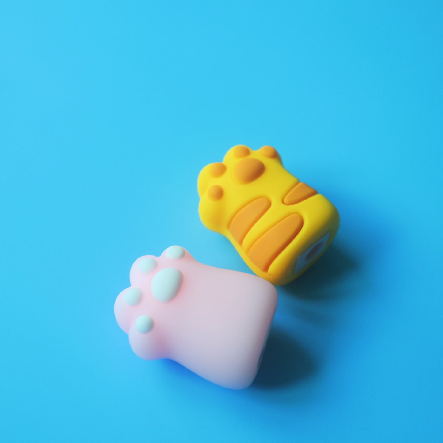 Kawaii Cat Paw Sharpener - Neko Pink/Yellow